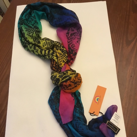 Kurt Geiger Scarf - Picture 3 of 7